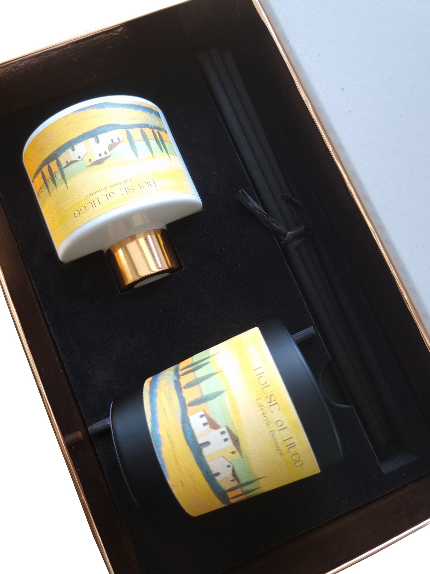Luxury Reed Diffuser Gift Box     FREE soy wax candle  & FREE UK Delivery