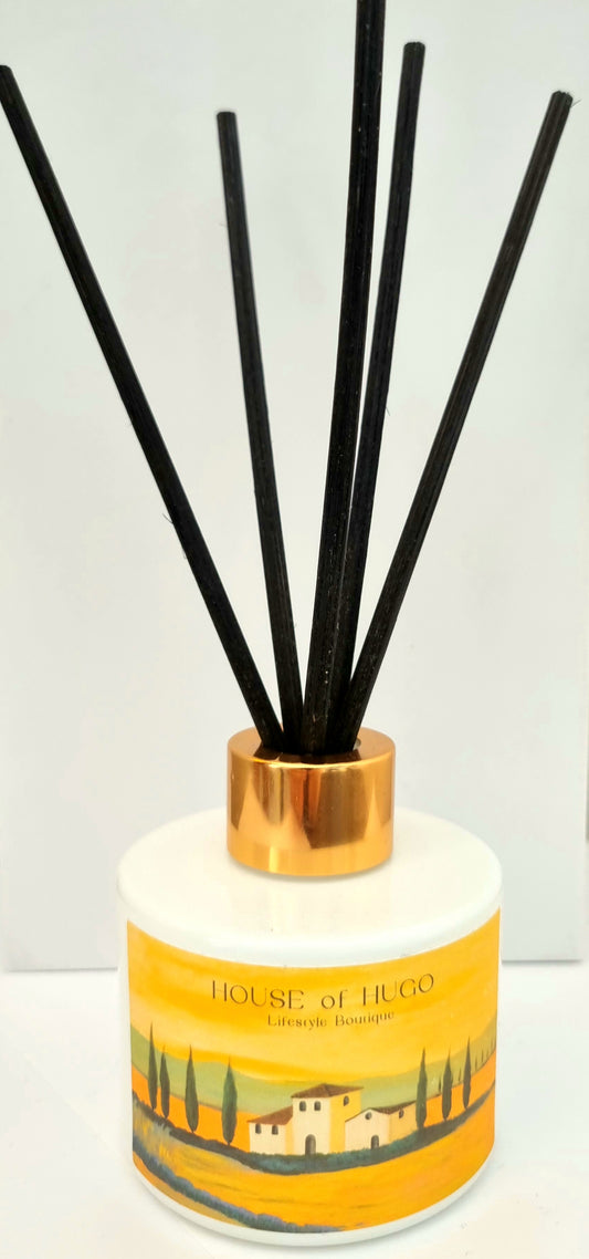 Luxury Reed Diffuser Gift Box     FREE soy wax candle  & FREE UK Delivery