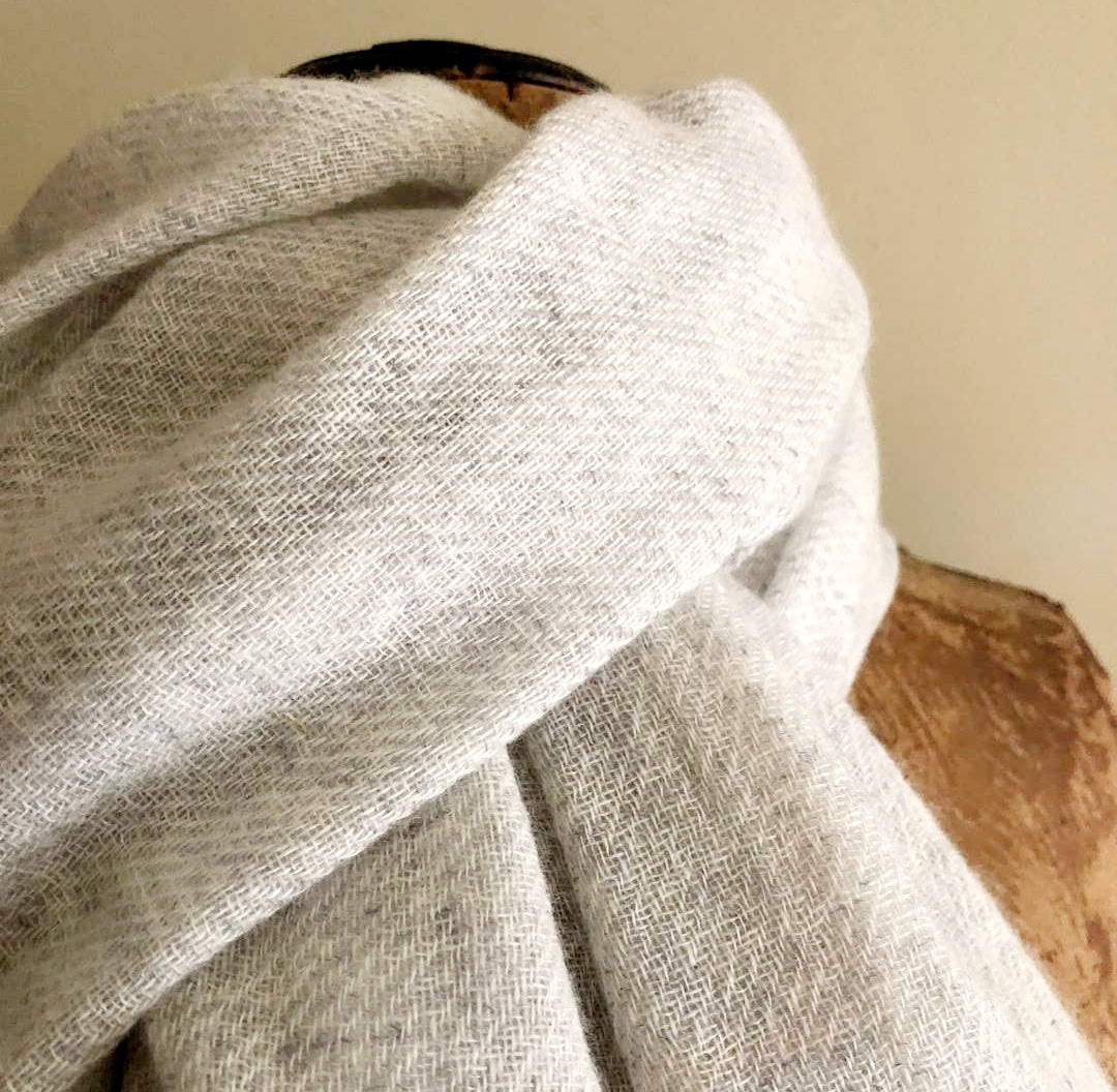 100 % Large Cashmere Scarves - FREE UK Delivery & FREE Organic Works Face Wash