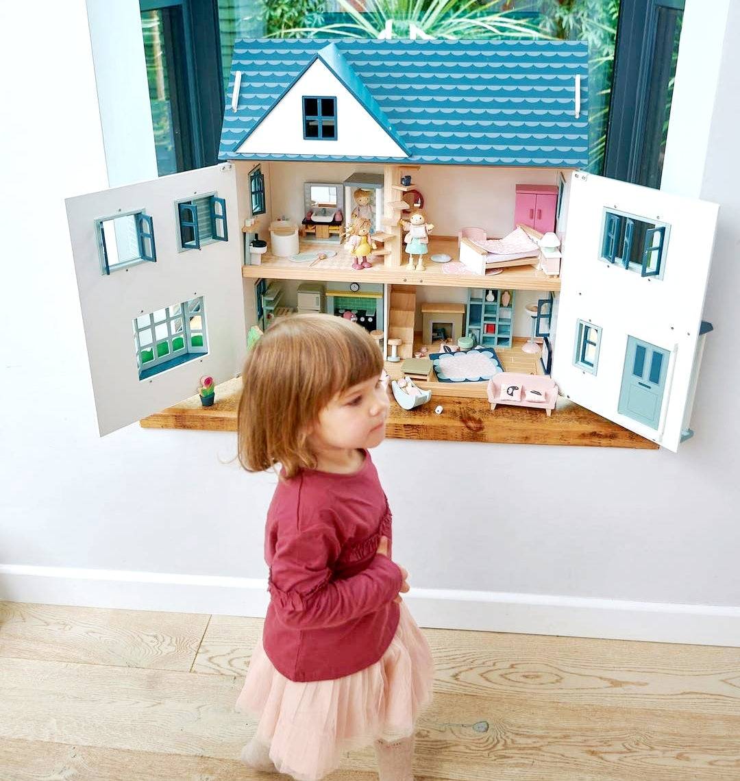 Dovetail House Dolls House    FREE UK Delivery
